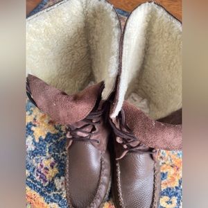 Used Mens Knee High Lace-up Shearling Lined Moccasin Sz 8